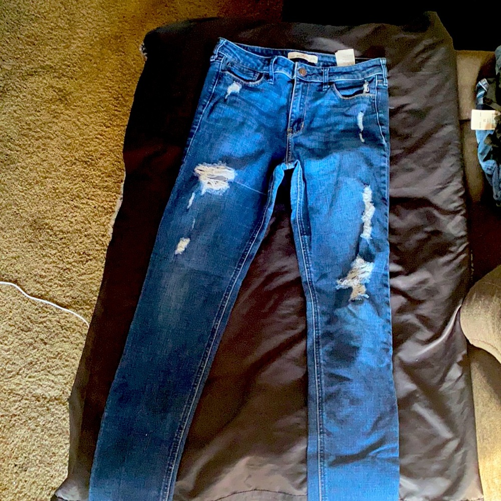 Hollister jeans size 7